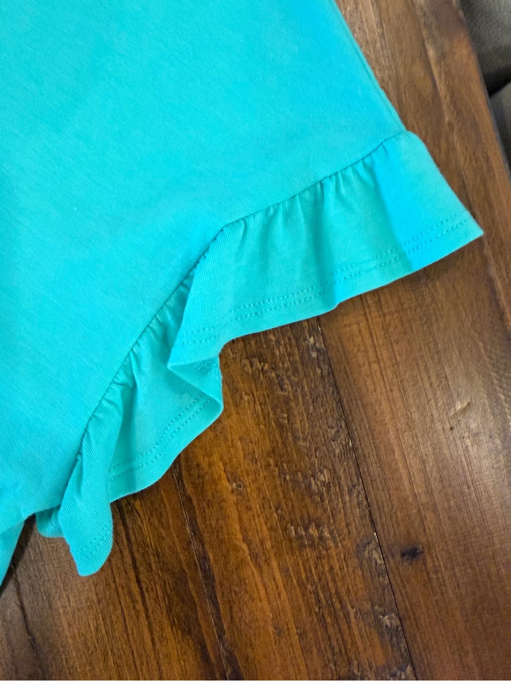 crown & ivy Mint Ruffle Sleeve Short Sleeve Tee NWT - Picture 6 of 9